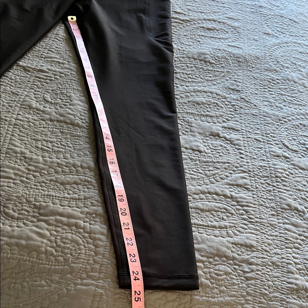 Old Navy Powersoft Black High-Rise Pocket Leggings, Medium - Picture 2 of 4